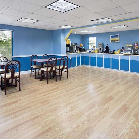 Days Inn By Wyndham Waycross Exteriér fotografie