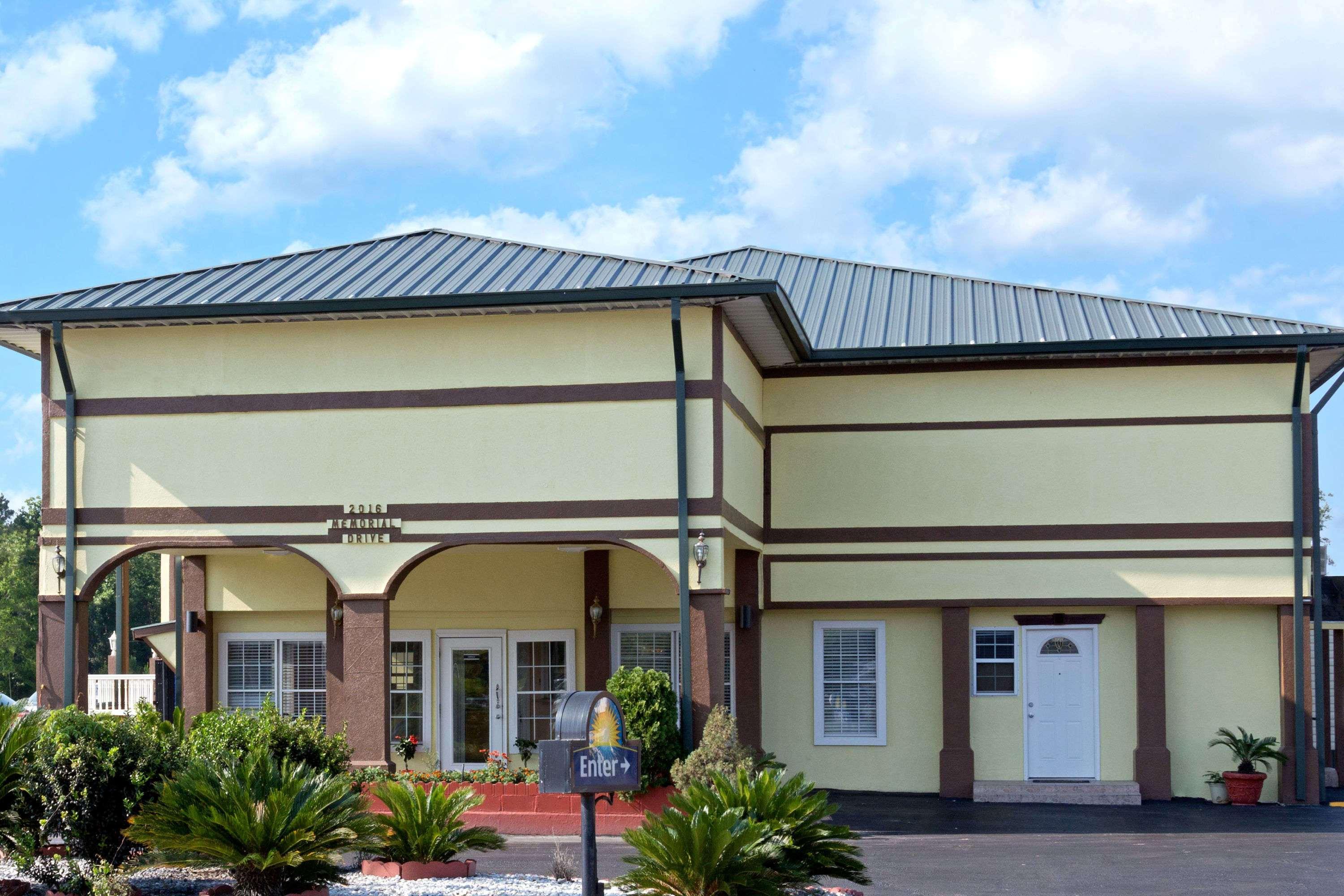 Days Inn By Wyndham Waycross Exteriér fotografie