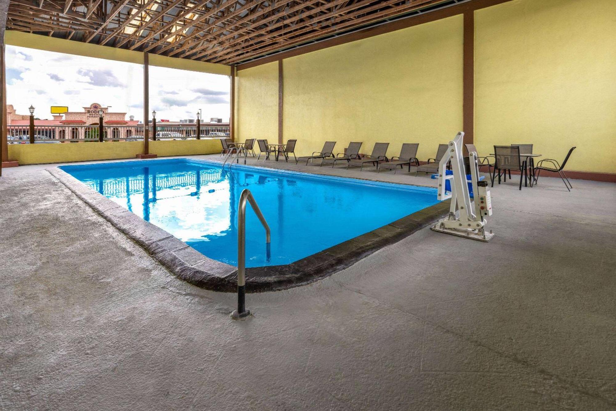Days Inn By Wyndham Waycross Exteriér fotografie