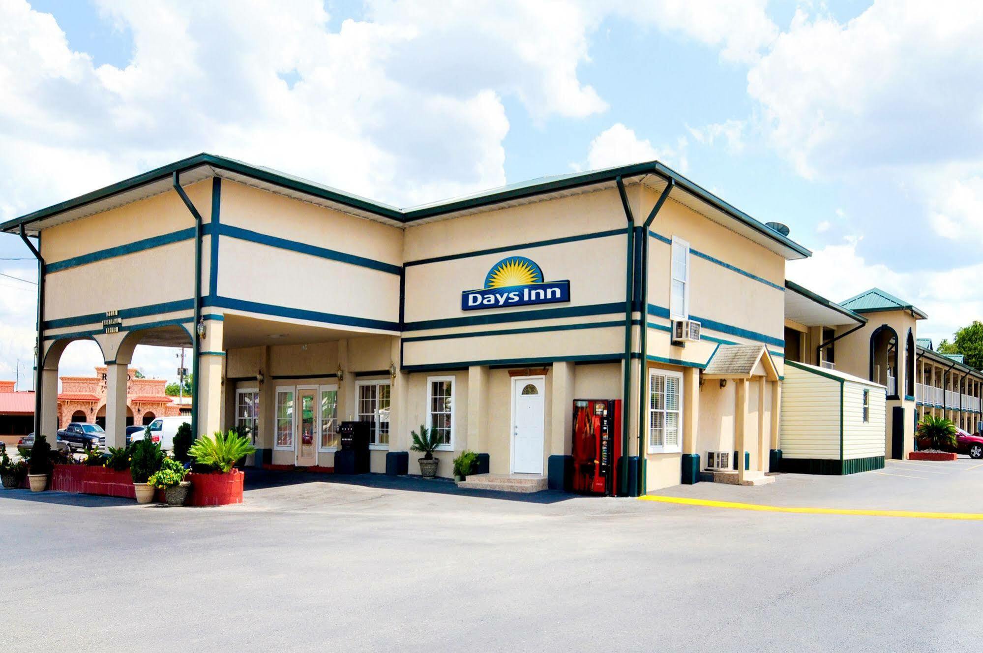 Days Inn By Wyndham Waycross Exteriér fotografie